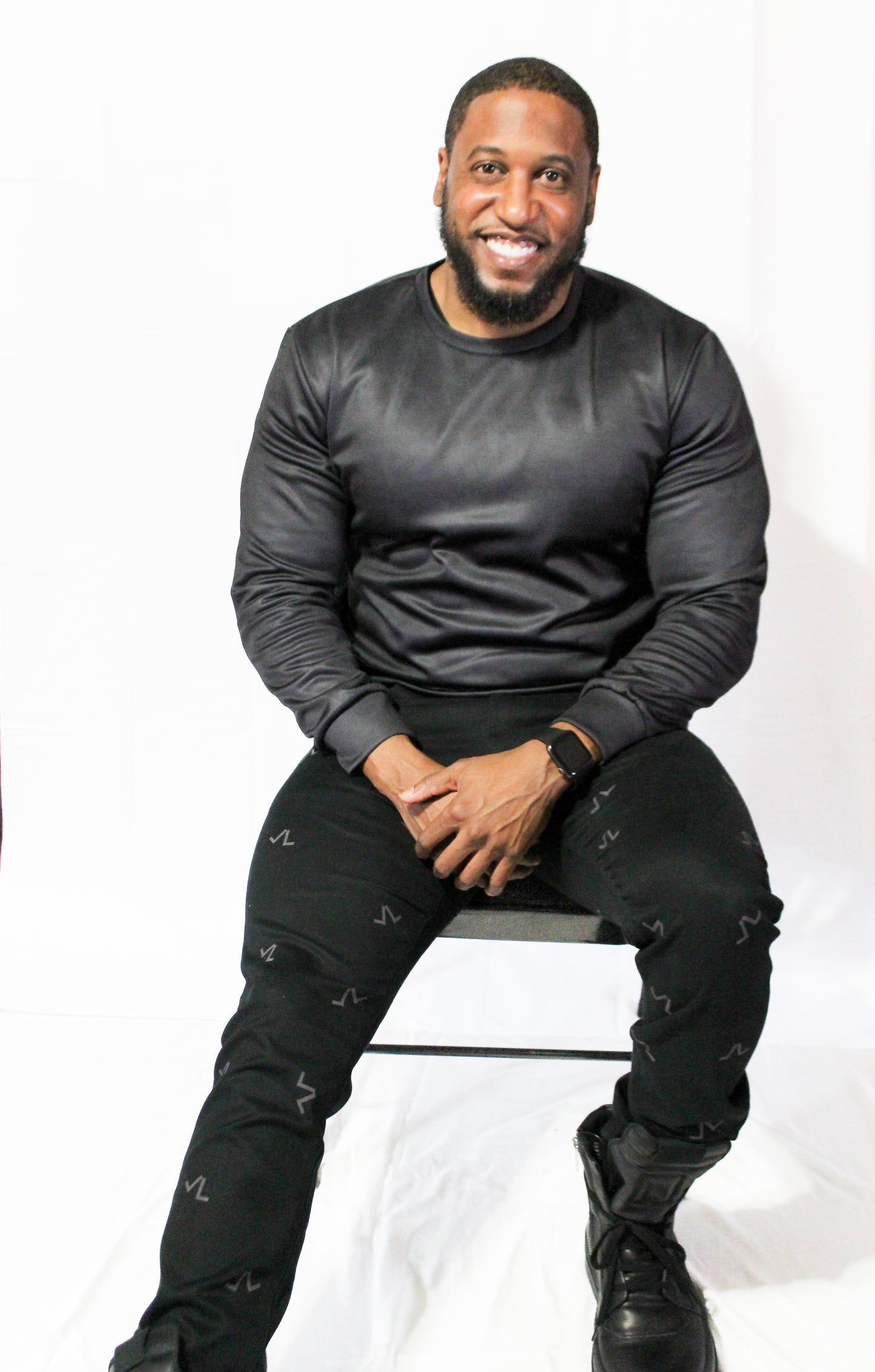 LIVE LIFE BLACK CHINO PANTS