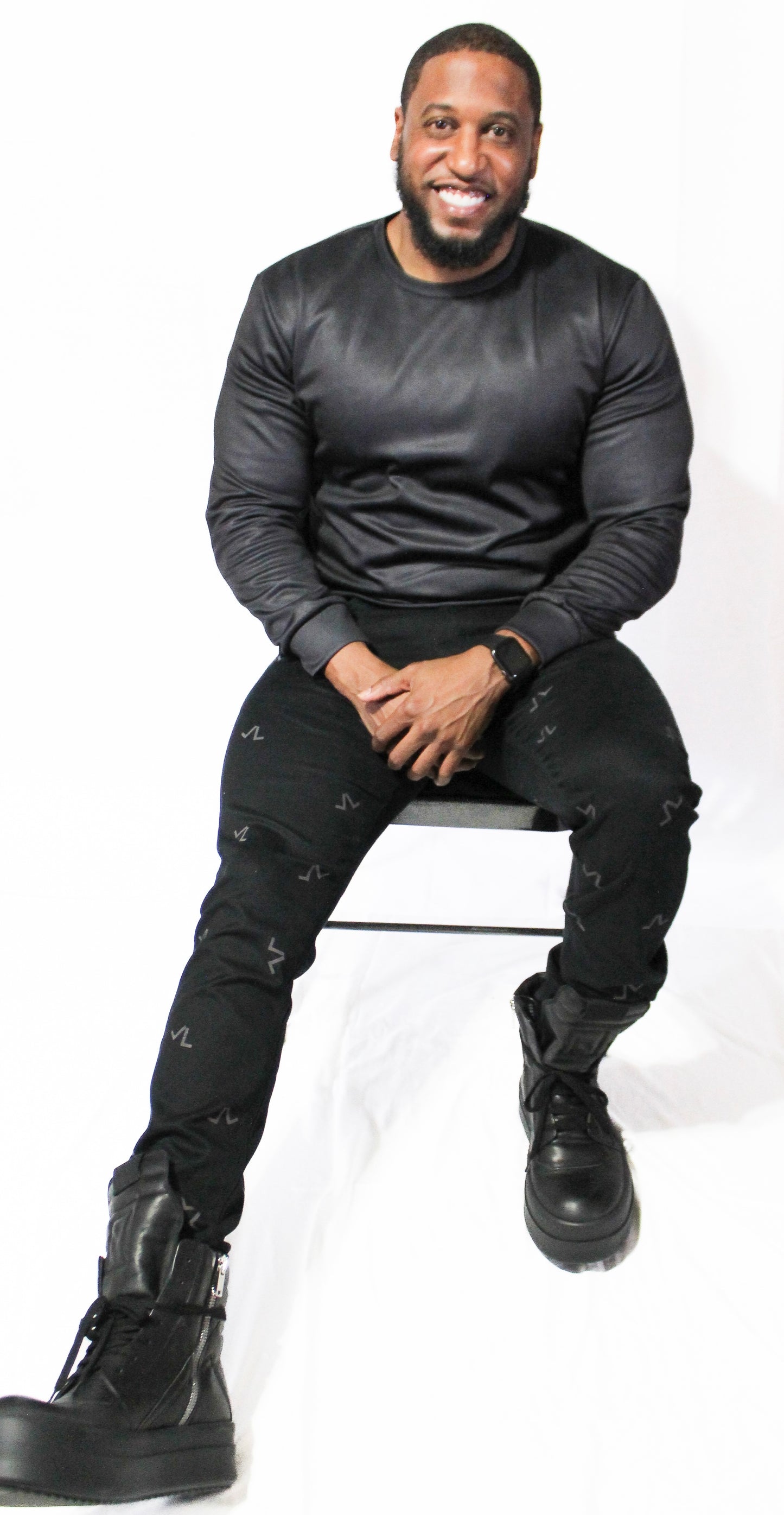 LIVE LIFE BLACK CHINO PANTS