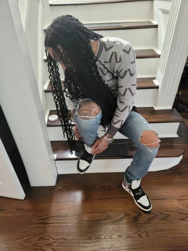 LL GRAY SIGNATURE SWEATER